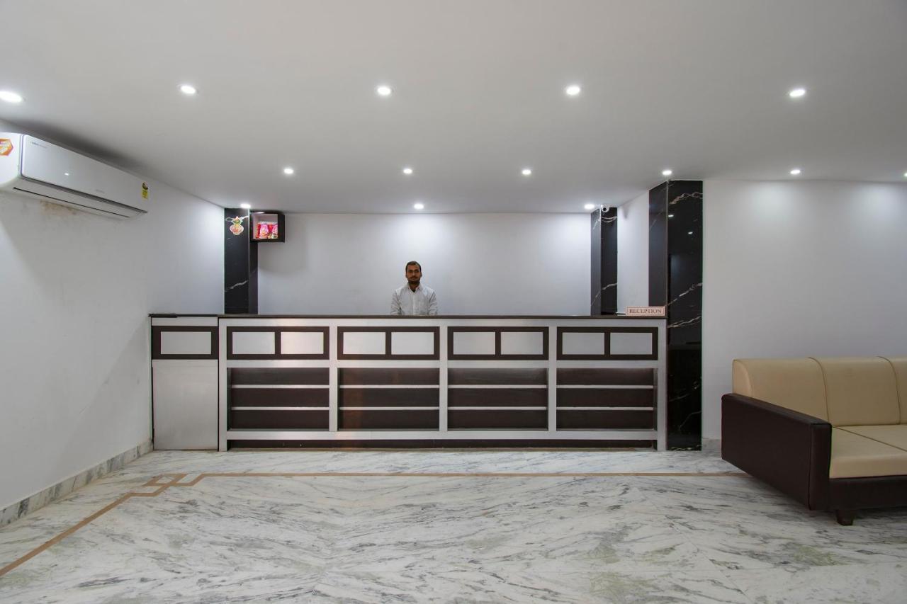 Oyo 26974 Hotel S G International Patna  Luaran gambar