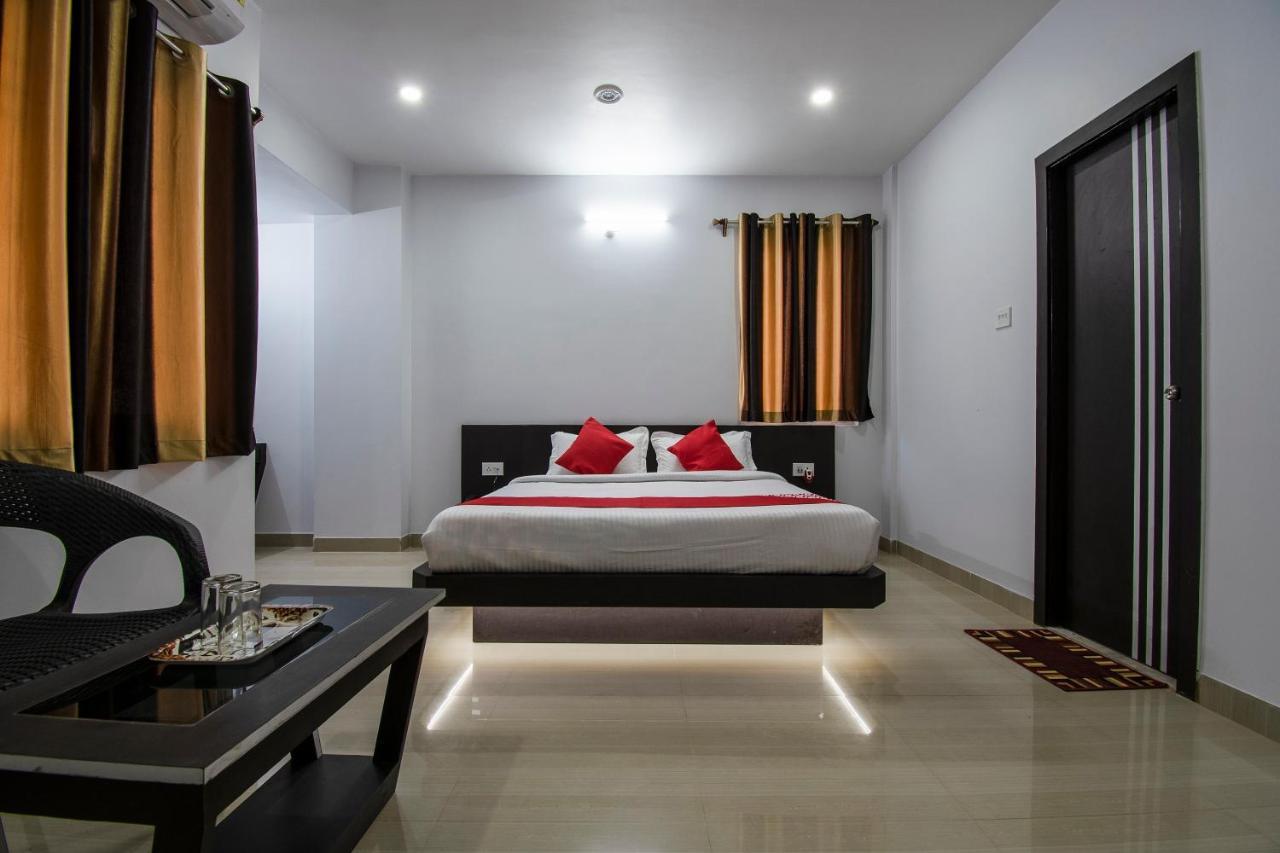 Oyo 26974 Hotel S G International Patna  Luaran gambar